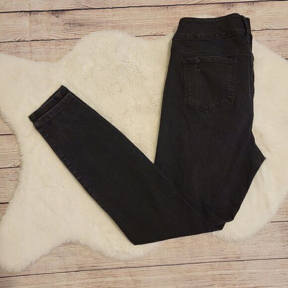 Torrid black factory distressed jeggings - Picture 8 of 10